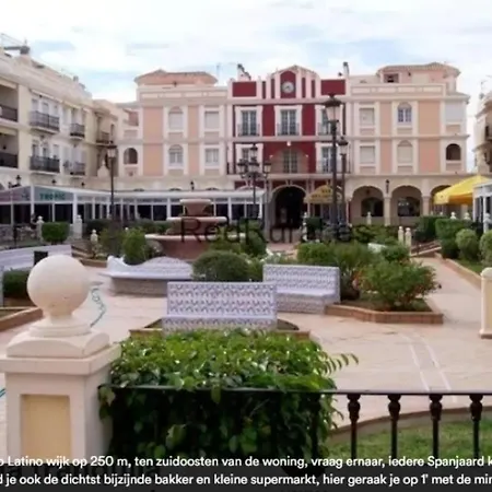 Modern Ground Floor Flat Within Walking Distance To The Sea. Apartment Pilar de la Horadada