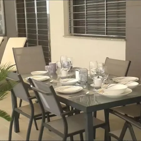 Modern Ground Floor Flat Within Walking Distance To The Sea. * Pilar de la Horadada